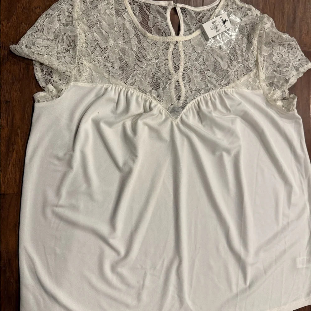 Express Ivory Lace Detail Blouse - Picture 2 of 5